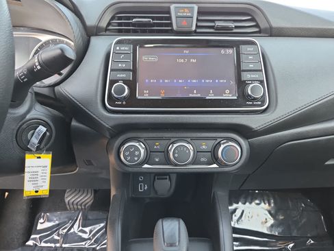 Used 2025 Nissan Versa S w/ Trunk Package FWD image 24