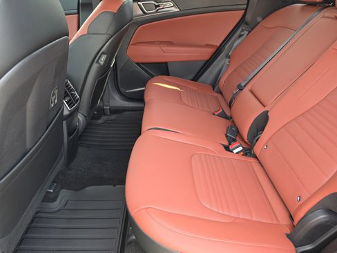 New 2026 Kia Sportage SX AWD/4WD image 9