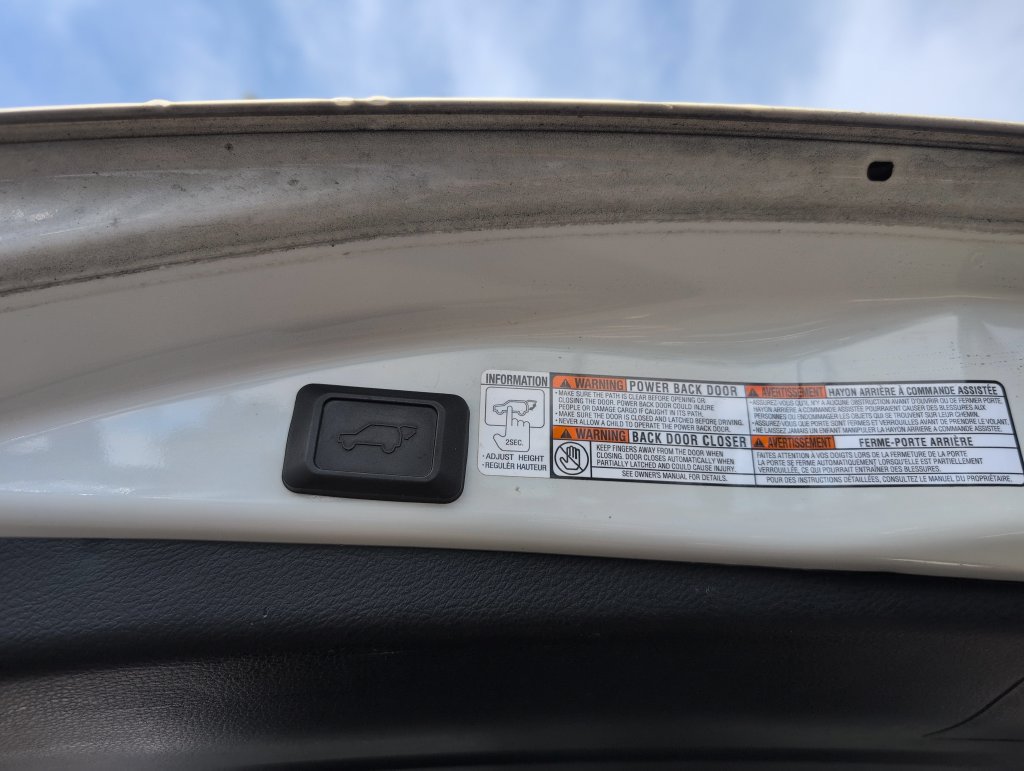 Used 2014 Toyota RAV4 Limited AWD/4WD image 34