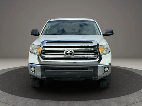 Used 2017 Toyota Tundra SR5 image 2