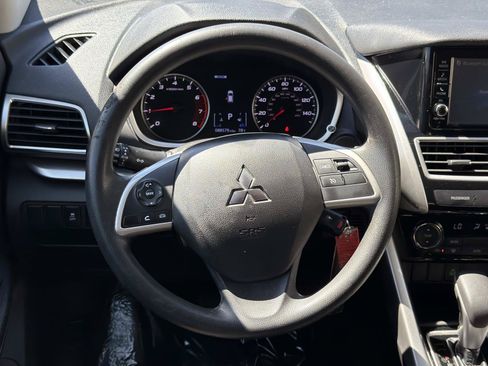 Used 2019 Mitsubishi Eclipse Cross ES AWD/4WD image 8