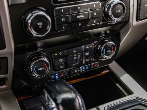 Used 2019 Ford F150 Lariat AWD/4WD image 27