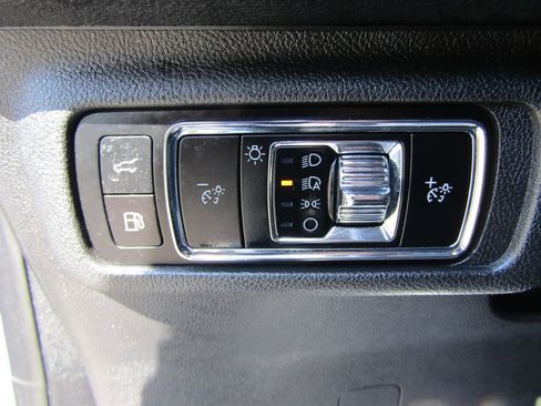 Used 2024 Lincoln Corsair Grand Touring AWD/4WD image 20