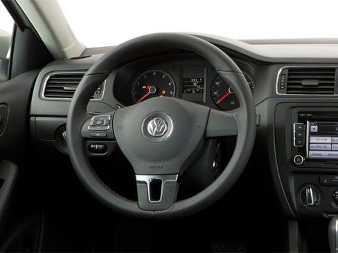 Used 2013 Volkswagen Jetta TDI FWD image 6