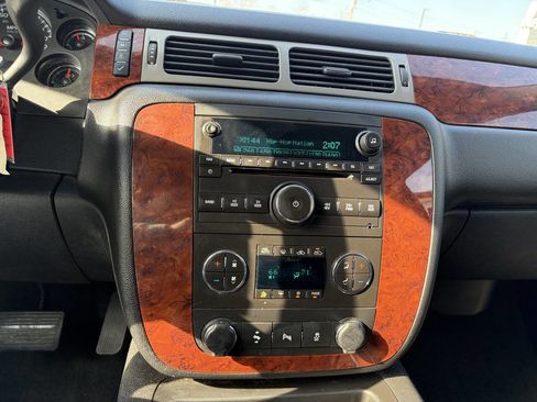 Used 2012 Chevrolet Avalanche LT w/ All-Star Edition image 23