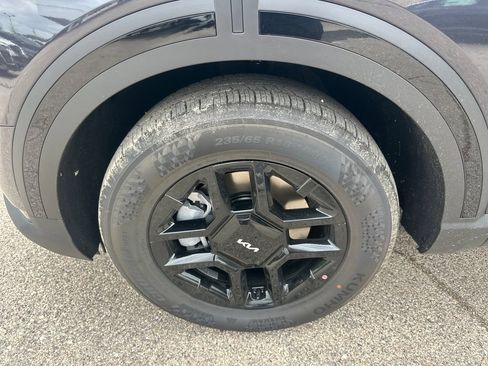 New 2027 Kia Telluride LX w/ Towing Package FWD image 39
