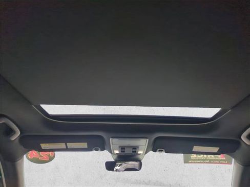 Used 2024 Honda Pilot TrailSport image 23