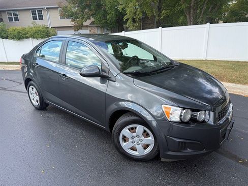 Used 2016 Chevrolet Sonic LS image 2