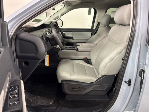 New 2026 Ford Expedition Active RWD image 28
