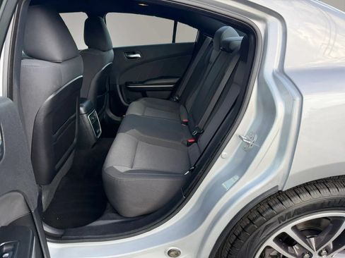 Used 2019 Dodge Charger SXT AWD/4WD image 34