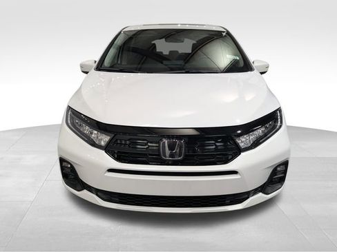 New 2026 Honda Odyssey Touring image 9