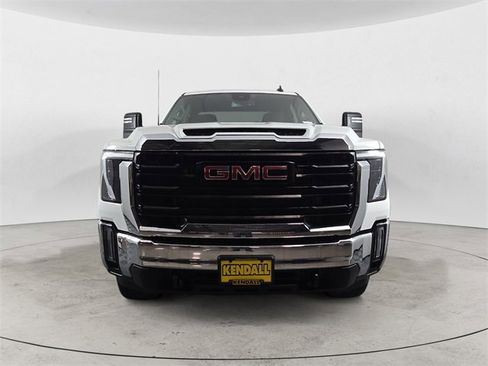 Used 2024 GMC Sierra 2500 Pro w/ Convenience Package image 8