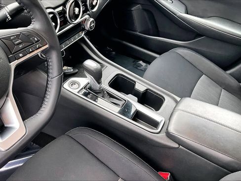 Used 2021 Nissan Sentra SV image 16