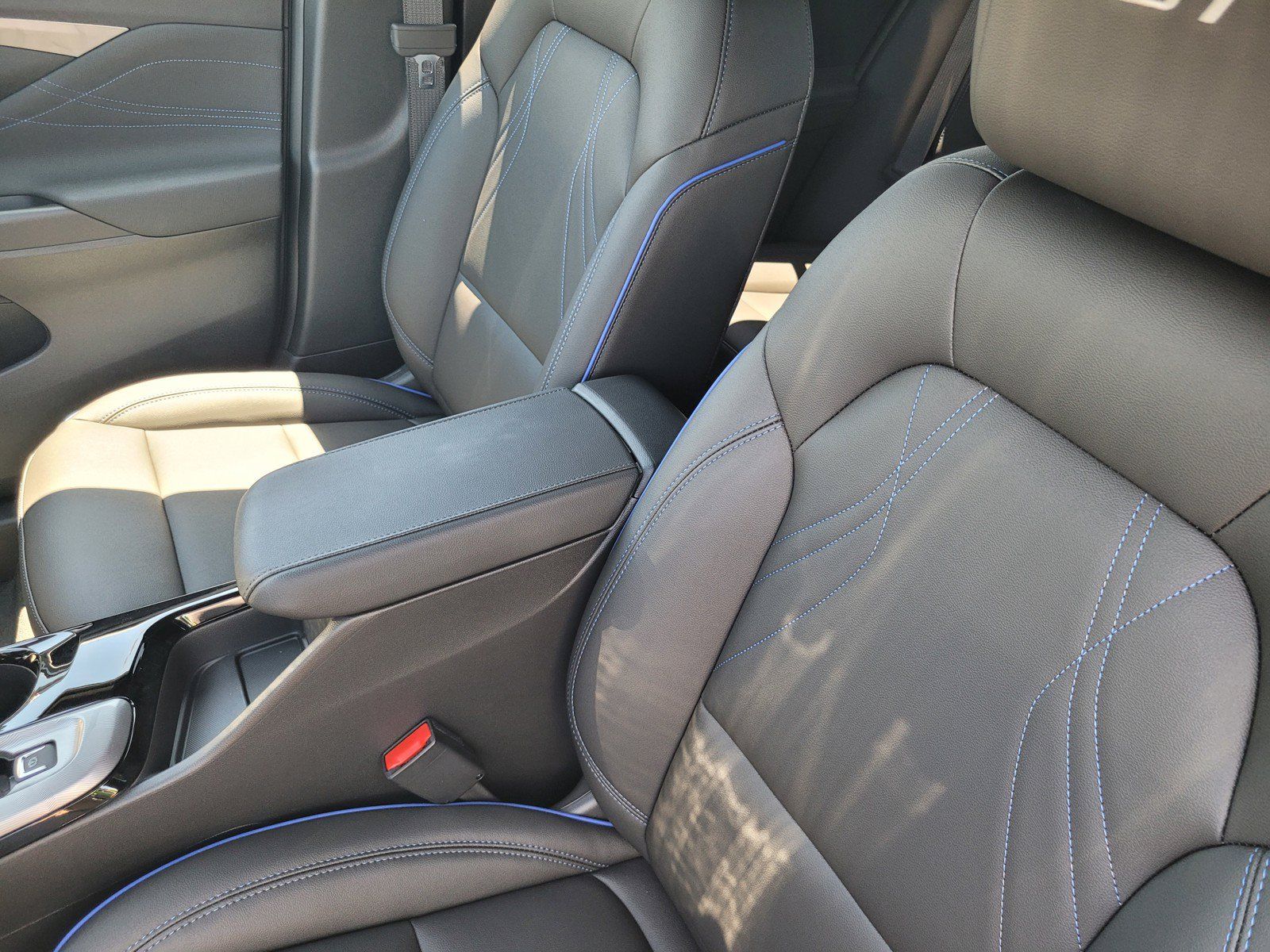 New 2026 Buick Envista Sport Touring w/ Convenience I Package FWD image 8