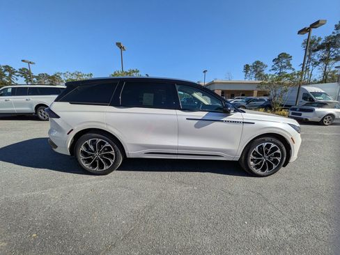 New 2026 Lincoln Nautilus Reserve image 4