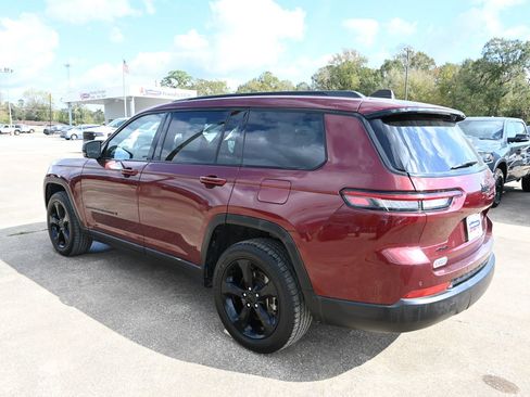 Used 2023 Jeep Grand Cherokee L Laredo image 4