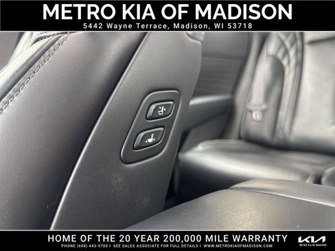 Used 2020 Kia K900 Luxury w/ VIP Package AWD/4WD image 24