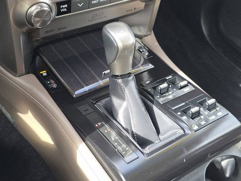 Certified 2020 Lexus GX 460 Luxury w/ Accessory Package image 28