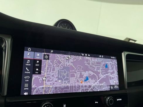 Used 2022 Porsche Macan S image 19