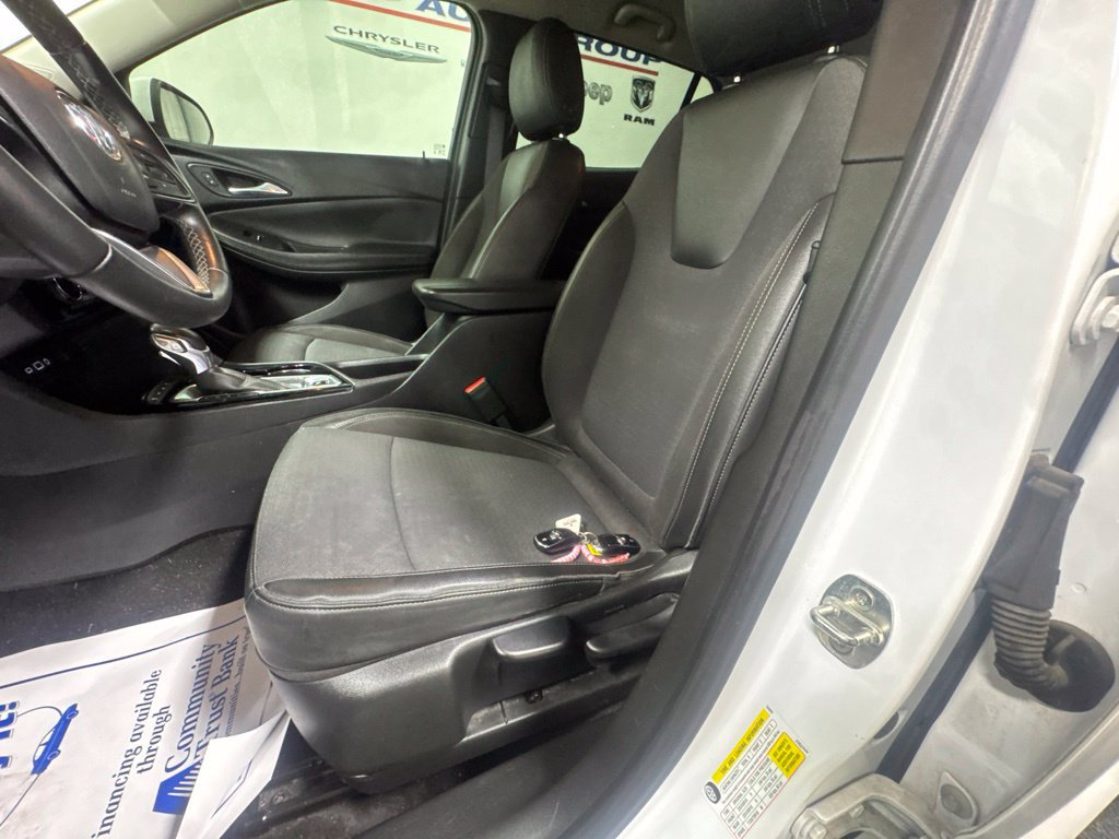 Used 2020 Buick Encore GX Preferred AWD/4WD image 14