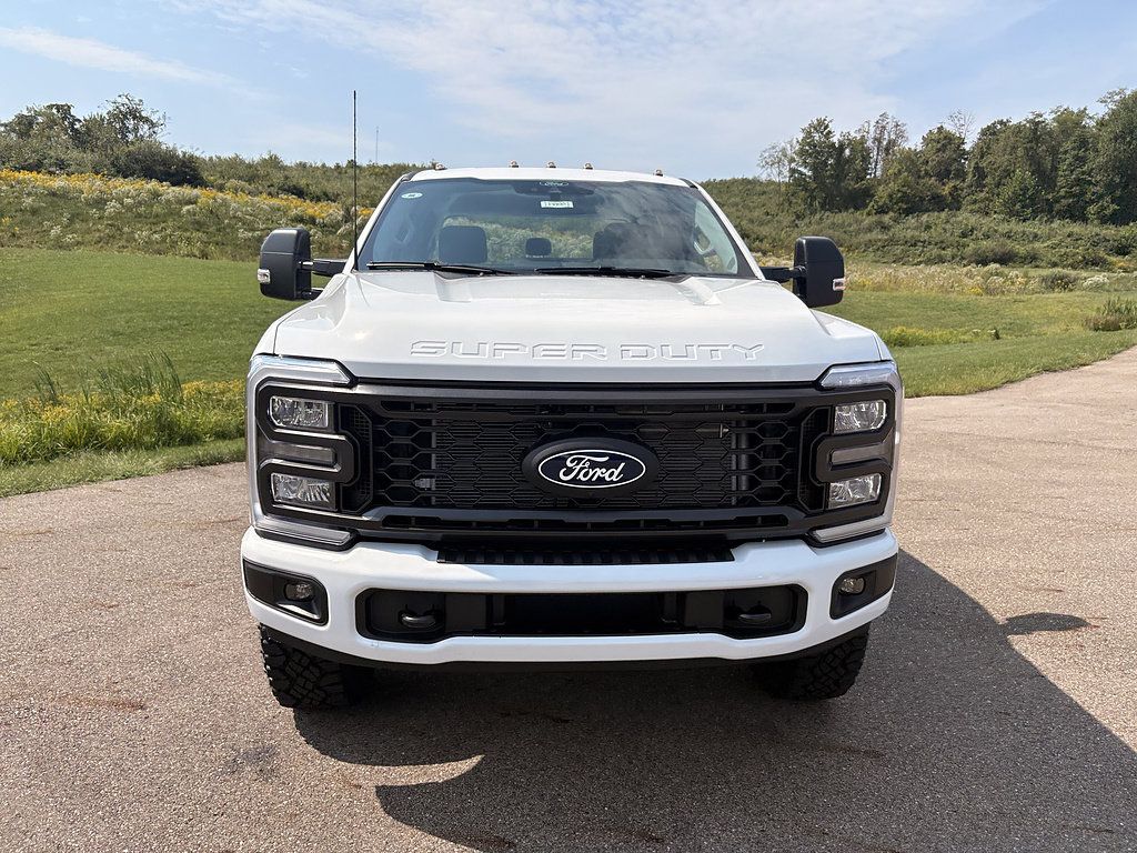 New 2027 Ford F250 XL w/ Tremor Off-Road Package AWD/4WD image 8