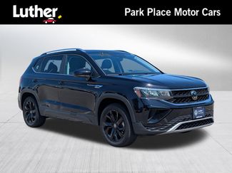 Certified 2023 Volkswagen Taos SE w/ Panoramic Sunroof Package AWD/4WD video 1