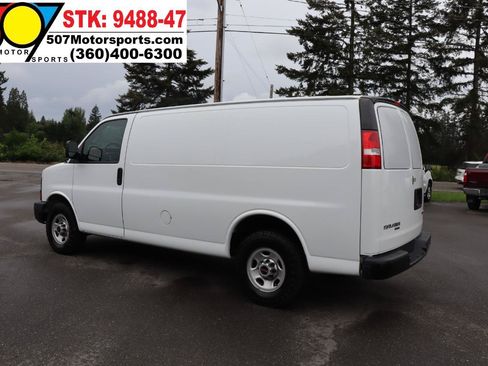 Used 2016 GMC Savana 3500 RWD image 5
