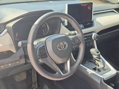 Used 2023 Toyota RAV4 XLE w/ Convenience Package AWD/4WD image 12