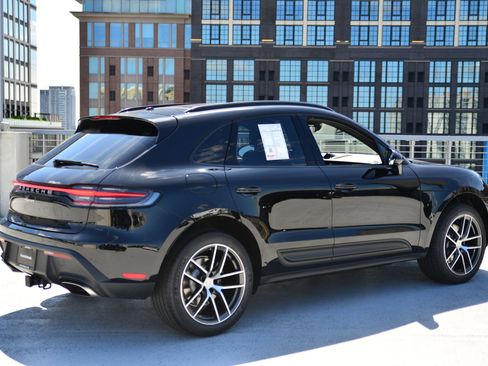 Certified 2026 Porsche Macan image 9