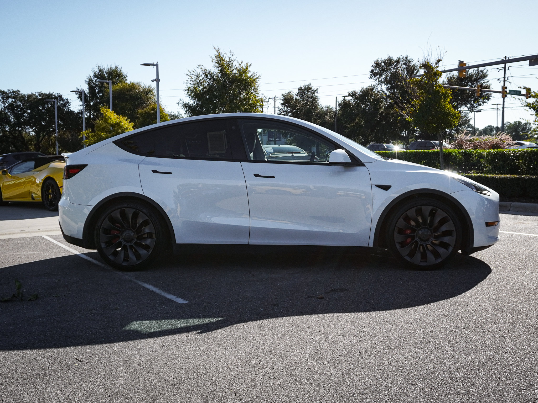 Used 2023 Tesla Model Y Long Range AWD/4WD image 11