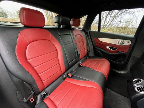 Used 2021 Mercedes-Benz GLC 300 4MATIC image 37