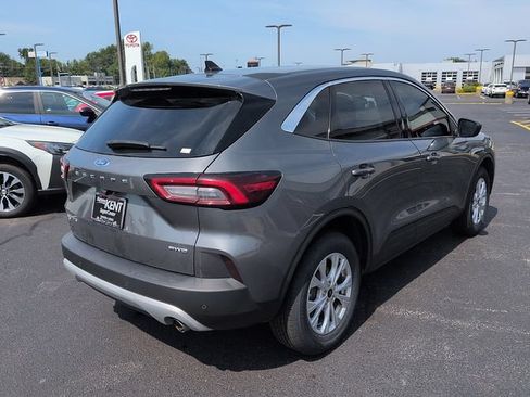 Used 2024 Ford Escape Active w/ Tech Pack #1 AWD/4WD image 7