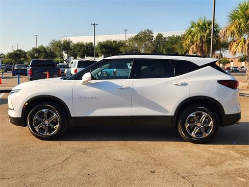 Used 2023 Chevrolet Blazer LT w/ Convenience Package image 4