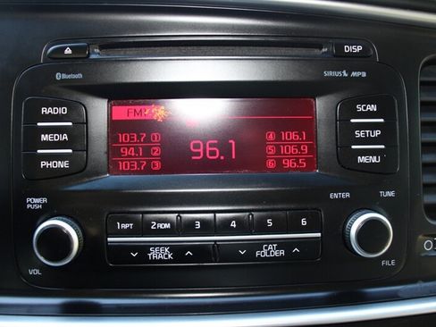 Used 2016 Kia Optima Hybrid FWD image 9
