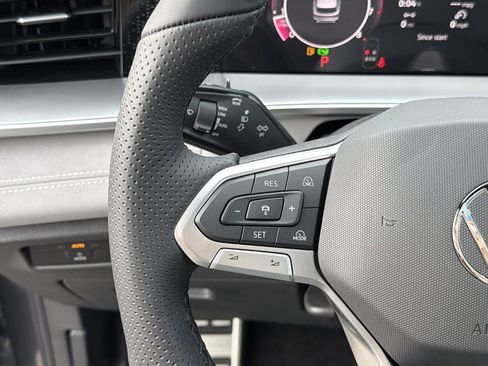 New 2026 Volkswagen Tiguan SE R-Line image 27