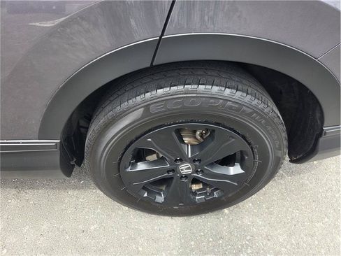 Used 2018 Honda CR-V LX image 13