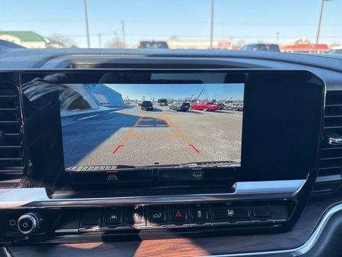 Used 2024 GMC Sierra 1500 SLT image 19