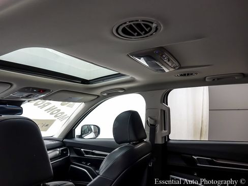Used 2023 Kia Telluride S w/ S Sunroof Package FWD image 12