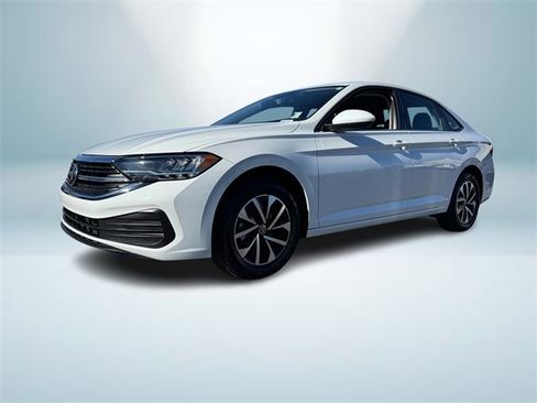 Certified 2022 Volkswagen Jetta S image 2