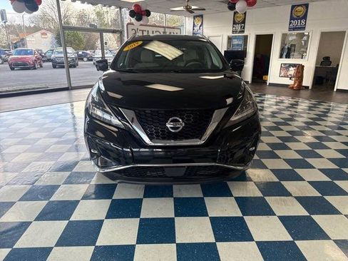Used 2019 Nissan Murano Platinum w/ Cargo Package image 2