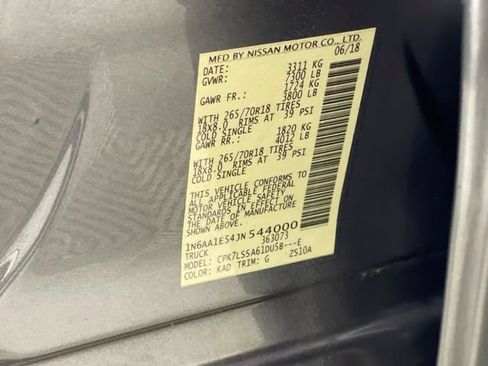 Used 2018 Nissan Titan SV w/ SV Convenience Package AWD/4WD image 31