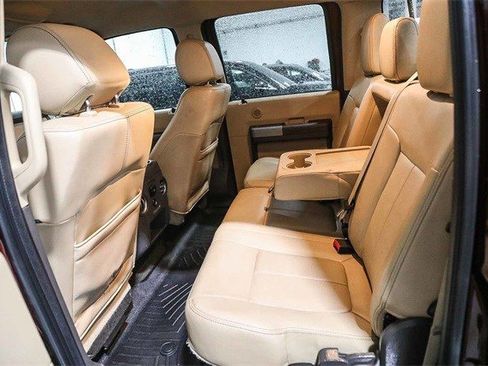 Used 2016 Ford F350 Lariat w/ Lariat Interior Package image 18