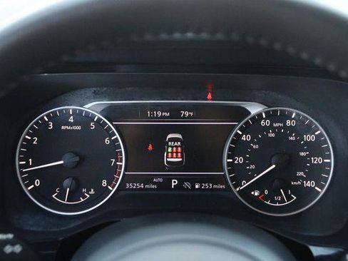 Used 2025 Nissan Pathfinder SV AWD/4WD image 15