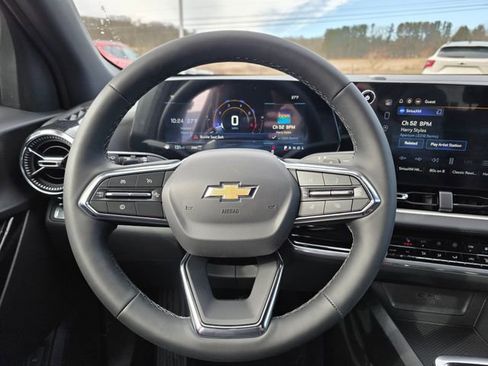 New 2026 Chevrolet Equinox LT w/ Convenience Package II image 22