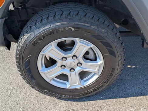 Used 2019 Jeep Wrangler Unlimited Sport S AWD/4WD image 27