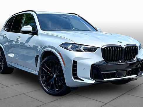 Used 2025 BMW X5 xDrive40i w/ Executive Package AWD/4WD image 3