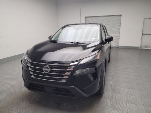 Used 2024 Nissan Rogue S image 15