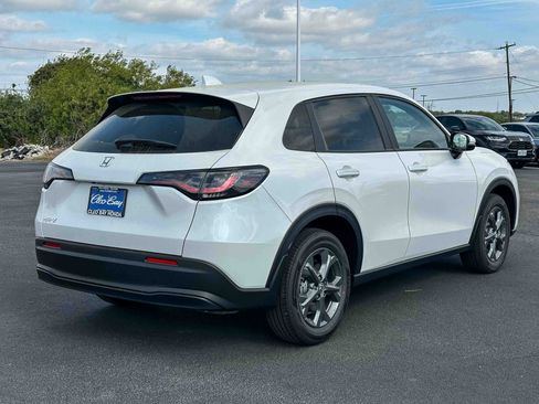 New 2026 Honda HR-V LX image 6