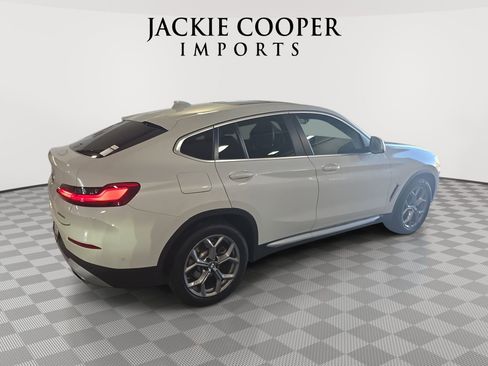 Used 2024 BMW X4 xDrive30i w/ Parking Assistance Package AWD/4WD image 5
