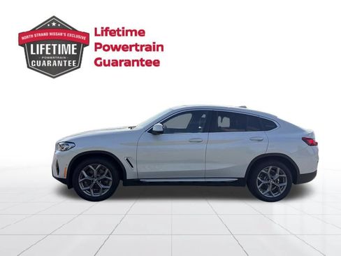 Used 2024 BMW X4 xDrive30i w/ Parking Assistance Package AWD/4WD image 2